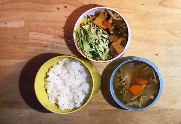 厚揚げの中華煮込み、春雨キノコスープほか